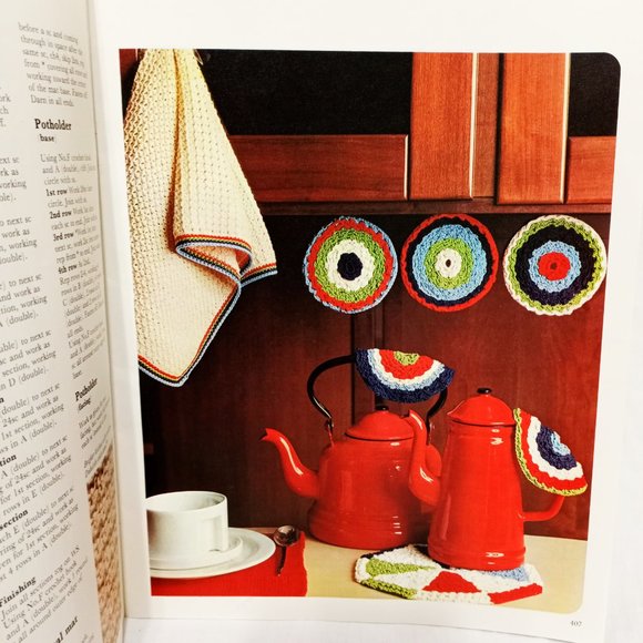 Golden Hands Magazine Knitting dressmaking Needlecraft Part 21 Vol 2 Guide 70s - Picture 6 of 12